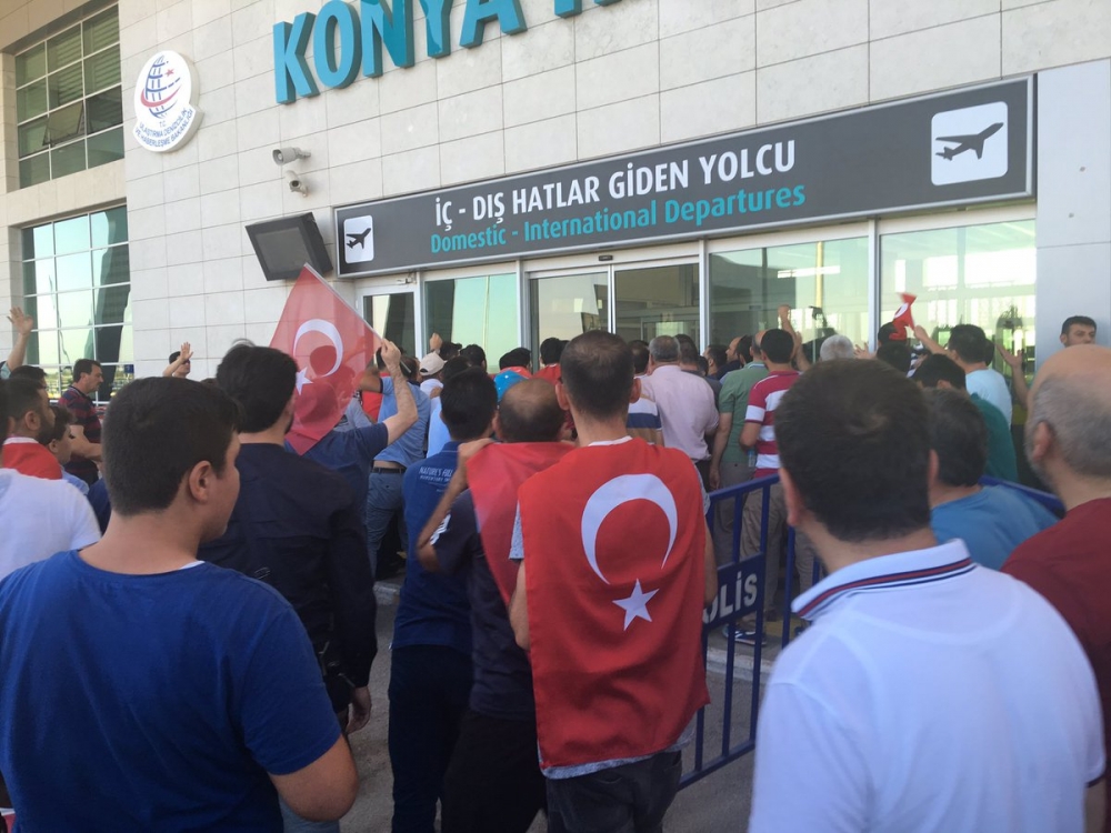 Konya'daki operasyona vatandaşlardan destek 2