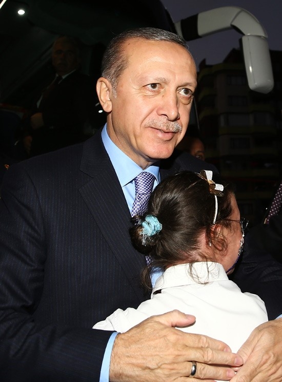 Erdoğan'dan çocuklara özel ilgi 12