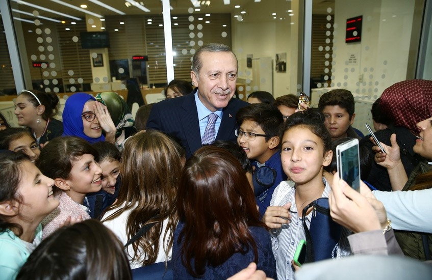 Erdoğan'dan çocuklara özel ilgi 17