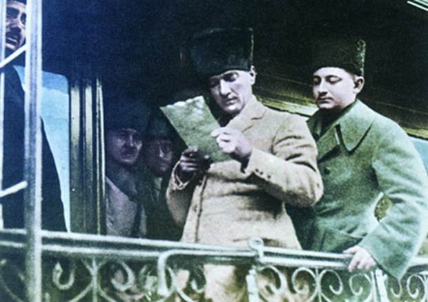 Genelkurmay Atatürk'ün renkli fotoğraflarını yayınladı 31