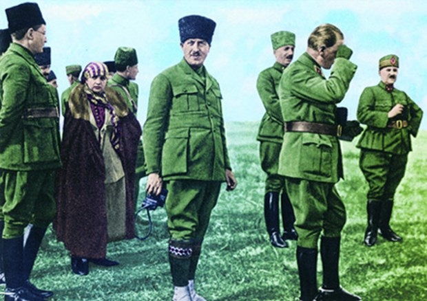 Genelkurmay Atatürk'ün renkli fotoğraflarını yayınladı 7
