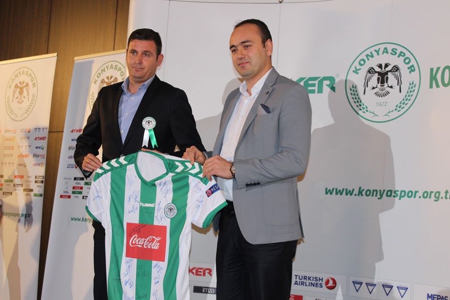 Atiker Konyaspor, sponsorlarını ödüllendirdi 35