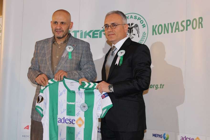 Atiker Konyaspor, sponsorlarını ödüllendirdi 39
