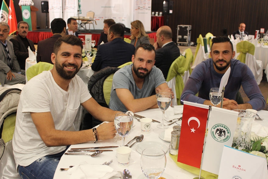 Atiker Konyaspor, sponsorlarını ödüllendirdi 6