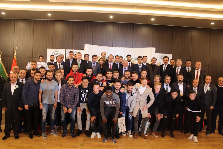 Atiker Konyaspor, sponsorlarını ödüllendirdi 60