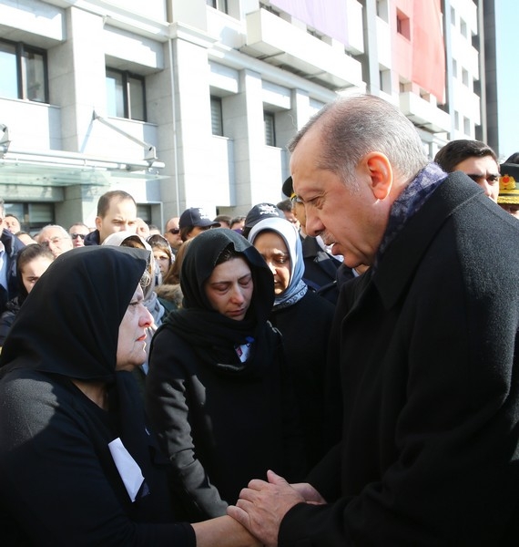 Şehitler için ilk tören İstanbul Emniyeti'nde 1