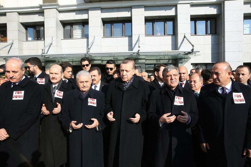 Şehitler için ilk tören İstanbul Emniyeti'nde 10