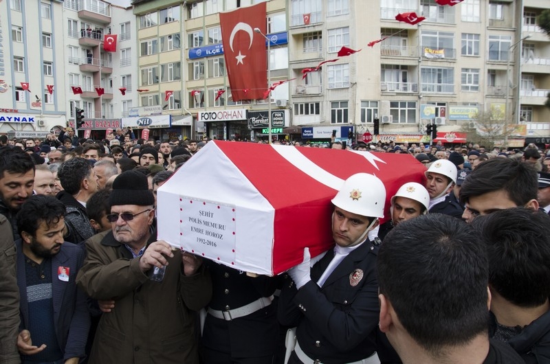İkiz çocuk babası şehit polis Konya'da son yolculuğuna uğurlandı 19