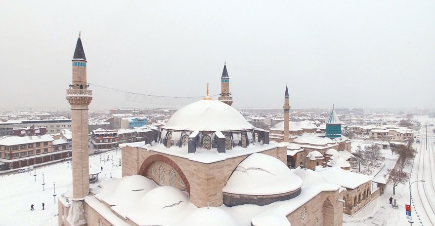 Konya'da kar yağışı kartpostallık görüntüler oluşturdu 3
