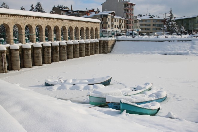Beyşehir Gölü'nün kıyıları dondu 6