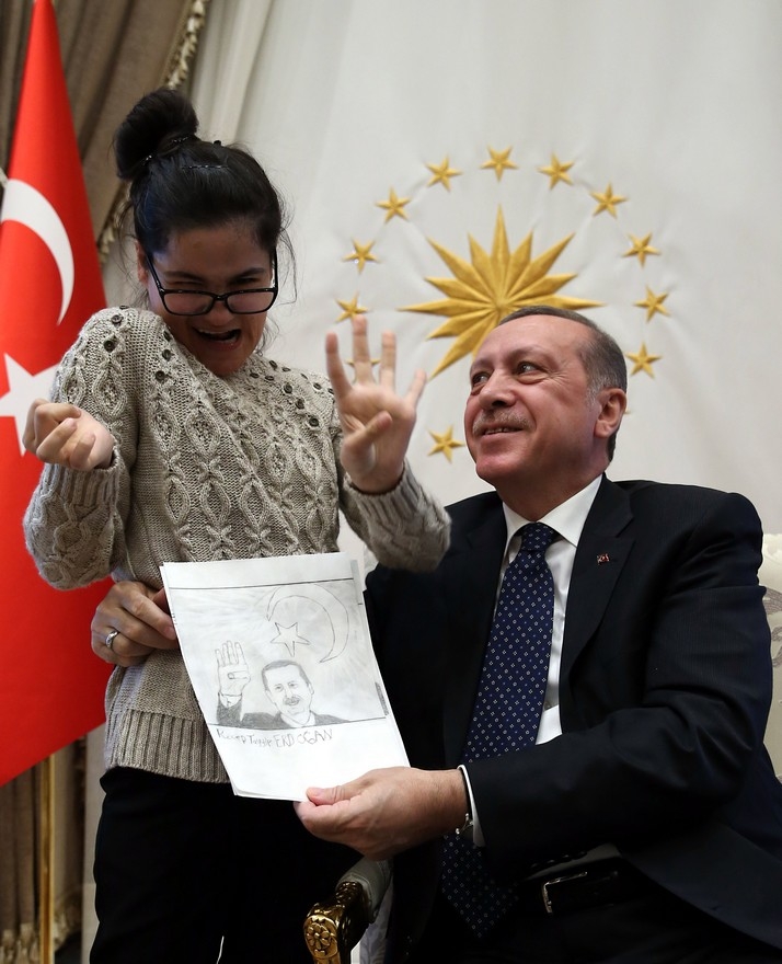 Erdoğan'ın portresini çizen Gülşah Külliye'de 6