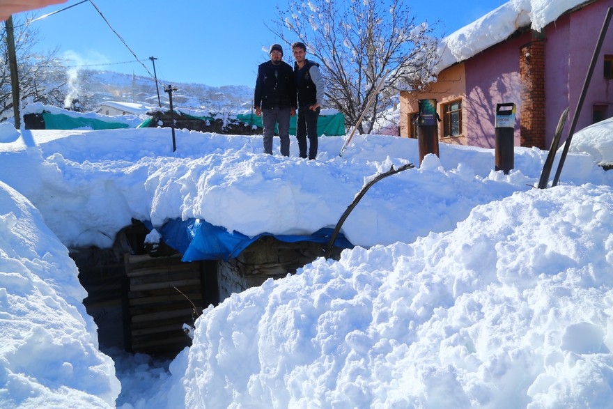 Konya'nın bu ilçesinde kar kalınlığı 3 metreyi aştı 5