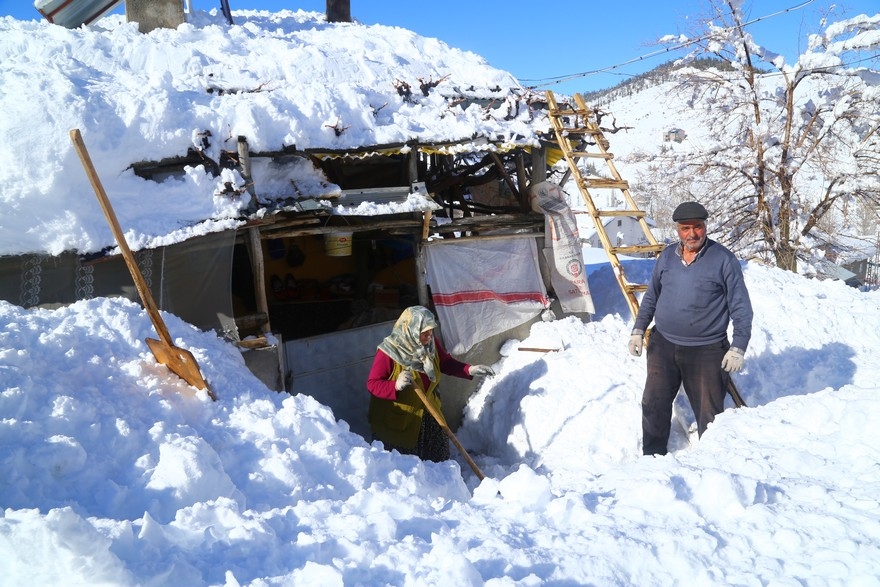 Konya'nın bu ilçesinde kar kalınlığı 3 metreyi aştı 6