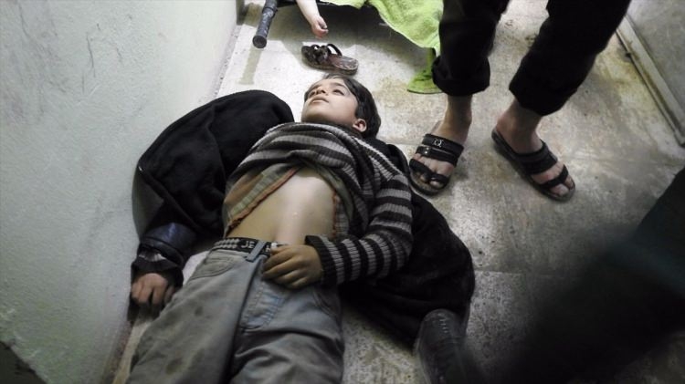 Esed İdlib'te kimyasal katliam yaptı 15