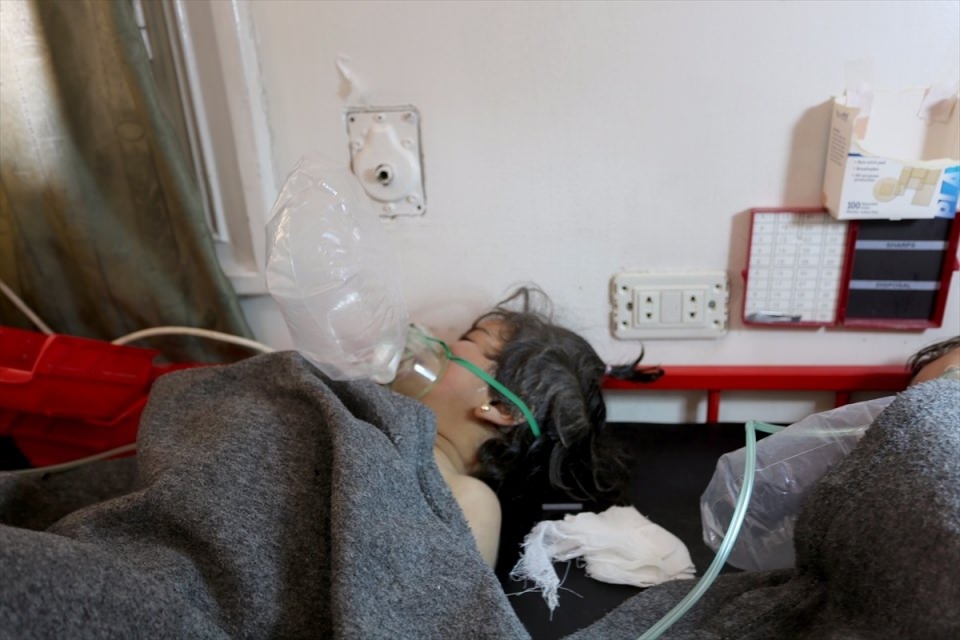 Esed İdlib'te kimyasal katliam yaptı 33