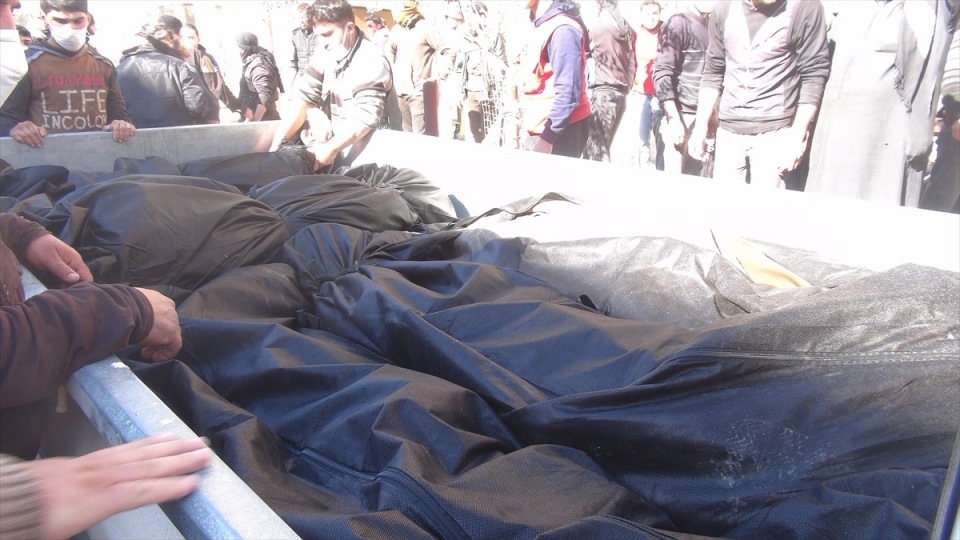 Esed İdlib'te kimyasal katliam yaptı 45