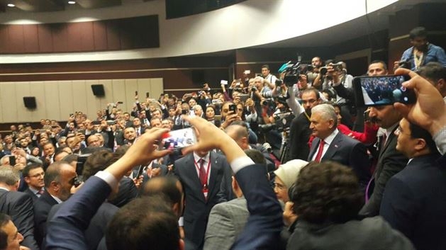 Cumhurbaşkanı Erdoğan'ın AK Parti'ye üye oldu 10