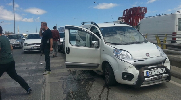 Konya'da zincirleme trafik kazası 11