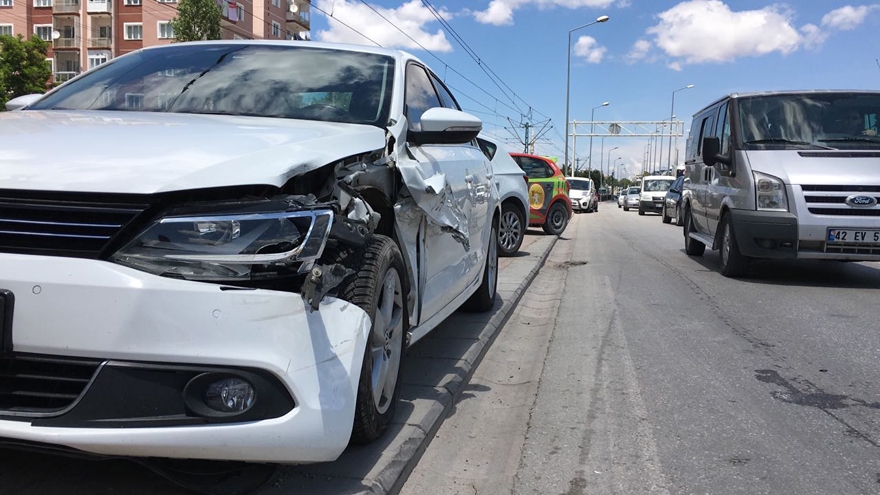 Konya'da zincirleme trafik kazası 4