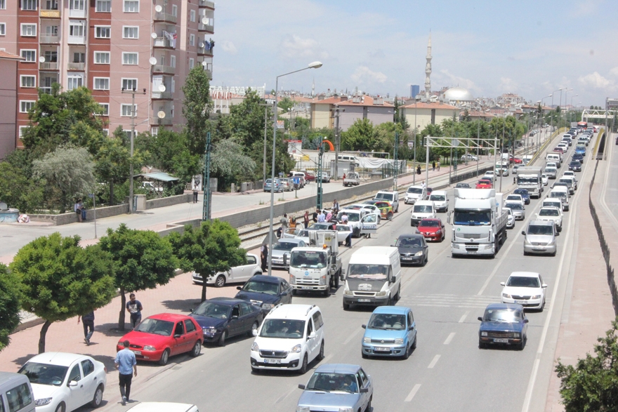 Konya'da zincirleme trafik kazası 6