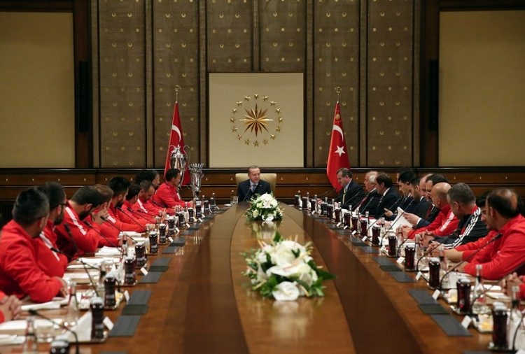 Cumhurbaşkanı Erdoğan'dan anlamlı kabul 18