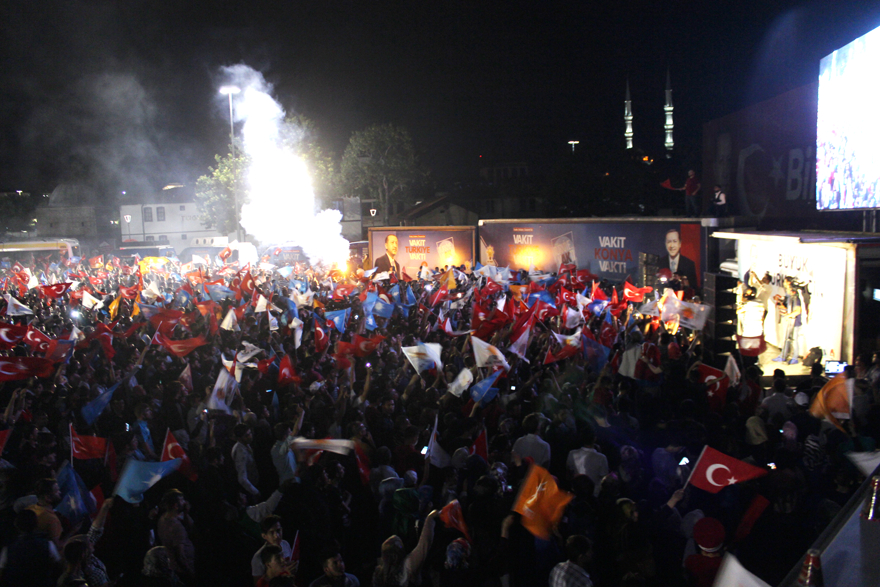 Erdoğan'ın zaferi Konya Kılıçarslan Şehir Meydanı'nda kutlandı 17
