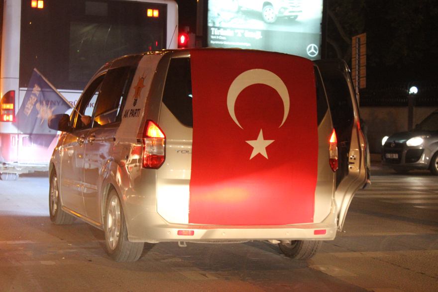 Erdoğan'ın zaferi Konya Kılıçarslan Şehir Meydanı'nda kutlandı 2