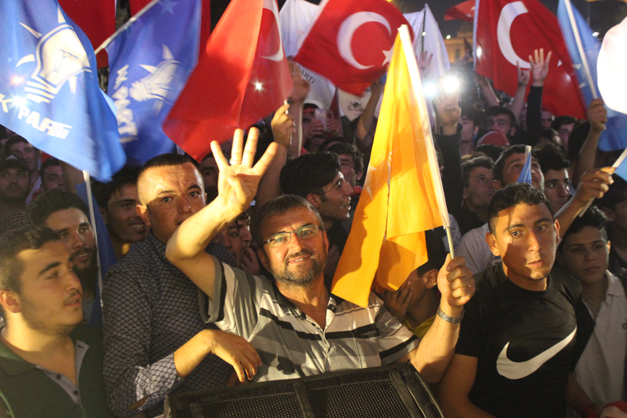 Erdoğan'ın zaferi Konya Kılıçarslan Şehir Meydanı'nda kutlandı 31