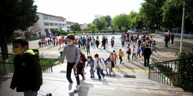 Okullara destek için Kovid-19 Salgın Yönetim Merkezi kuruldu