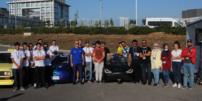 Savunma Sanayii Başkanı Demir'den otonom araç yapan gençlere destek
