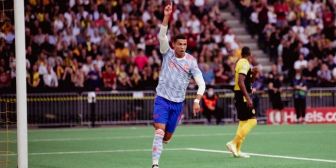Ronaldo Şampiyonlar Ligi'ne rekorlarla başladı