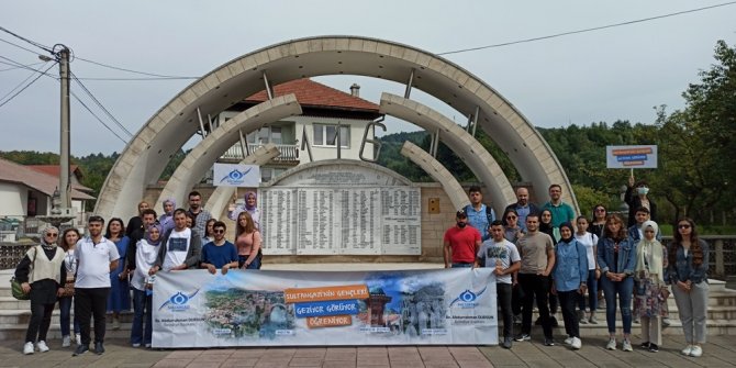 Başarılı gençlere Bosna Hersek ödülü