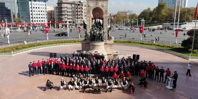 İtfaiye Haftası'nda tulumbacılar nara attı!