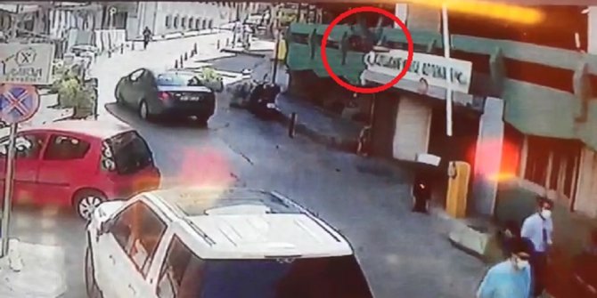 Katlı otoparkın 3'üncü katından düştü; o anlar kamerada