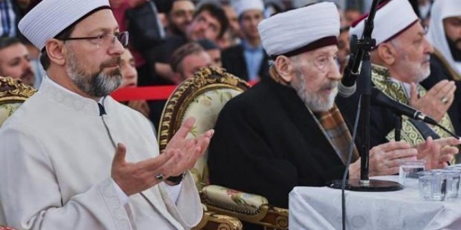 Eyüp Sultan Camii emekli imamı Reisü'ül Kurra Hafız Ahmet Arslanlar vefat etti