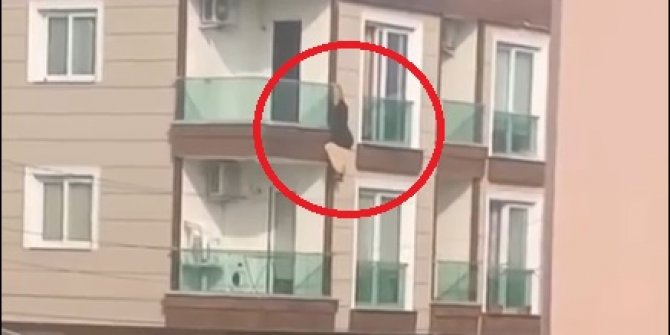Çığlık atarak balkona çıkan kadın ikinci kattan düştü; o anlar kamerada