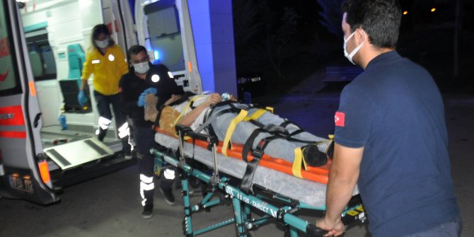 Karaman'da otomobil tarlaya uçtu: 2 yaralı