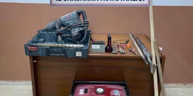 Jandarma kaçak kazı yapanlara göz açtırmıyor