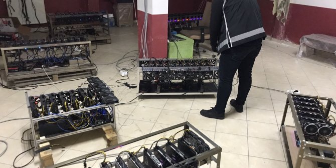 Kripto para madenciliği operasyonunda ele geçirilenler sergilendi
