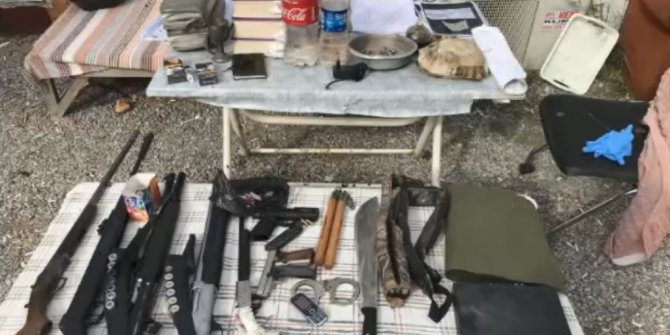 Kadınlara cinsel istismarda bulunup gizlice kameraya çeken sahtekar yakalandı