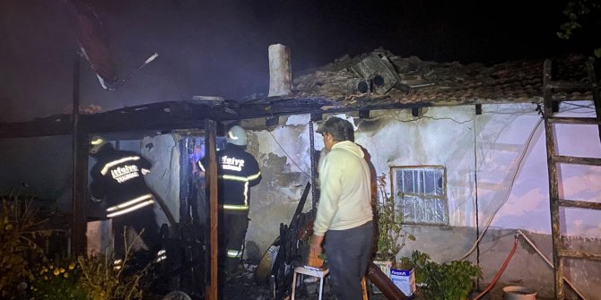 Malkara'da çıkan yangında ev kullanılamaz hale geldi