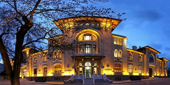 Ankara Sosyal Bilimler Üniversitesi öğretim görevlisi alıyor