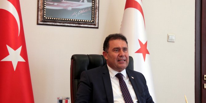 Kuzey Kıbrıs Başbakanı Ersan Saner istifa etti!