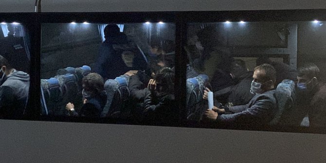 'Çekirge' operasyonunda 8 kişi tutuklandı, örgüt lideri adliye tuvaletinde bileklerini kesti