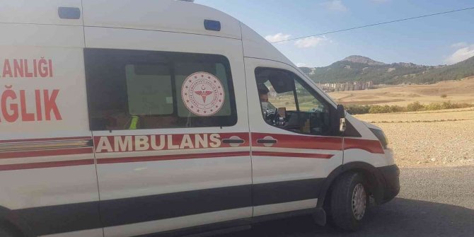 Elektrikli bisiklete 4 kişi binince kaza kaçınılmaz oldu
