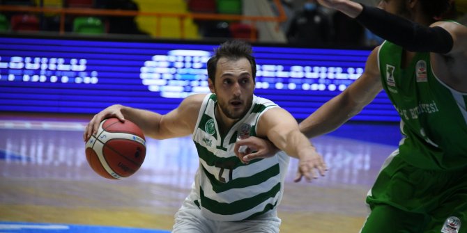 Konyaspor Basket, zirveryi bırakmıyor