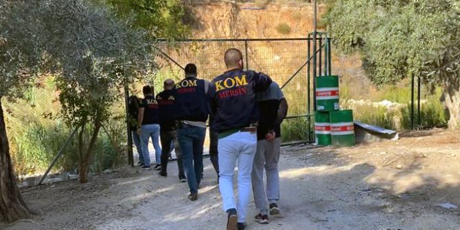 İş insanını kaçırıp 1,5 milyon TL fidye alan 2 şüpheli tutuklandı