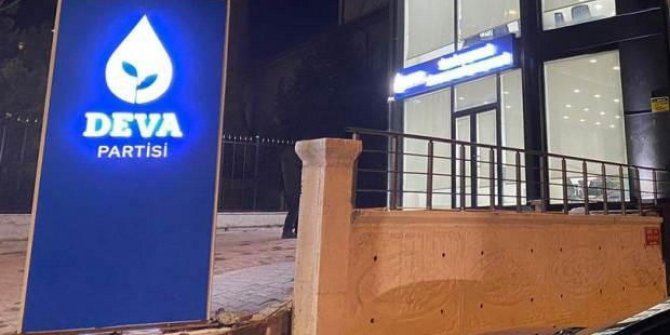 DEVA Partisi'nde toplu istifa