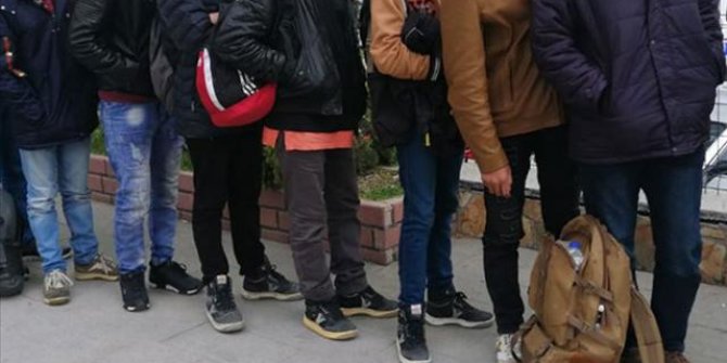 23 düzensiz göçmen yakalandı