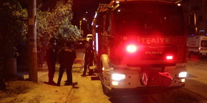 Restoranda çıkan yangında mahalleli sokağa döküldü